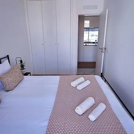 Carmo Center 2 *